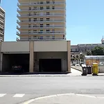 Hyper Centre Avec Garage Apartment *